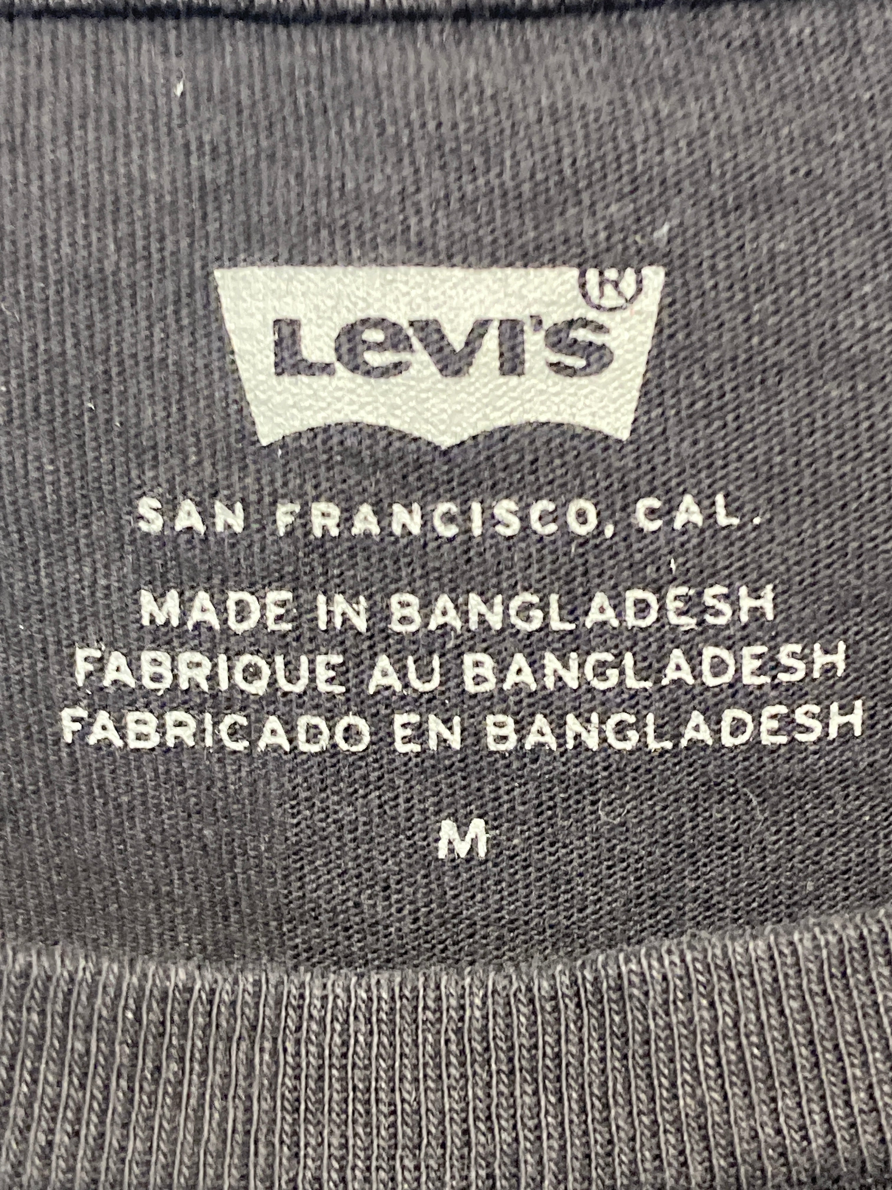 Levis T-shirt